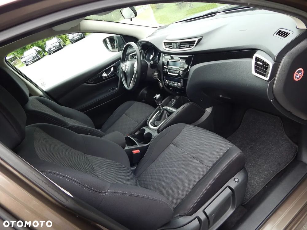 Nissan Qashqai 1.2 DIG-T N-Vision - 10