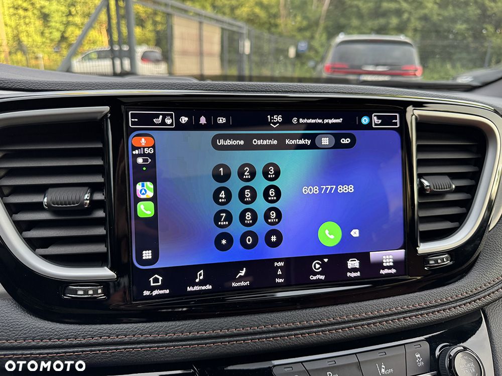 Chrysler Pacifica - 36