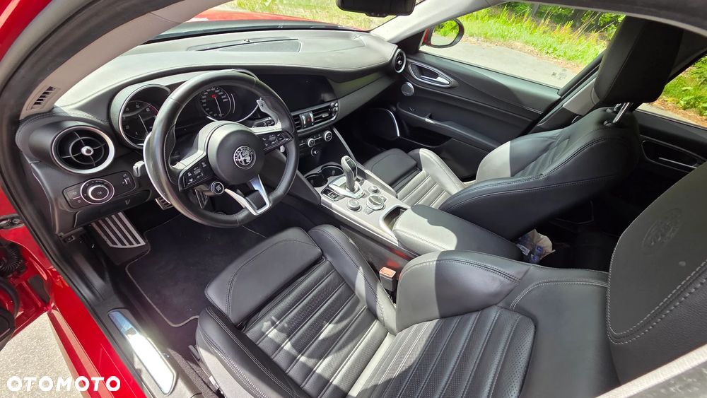 Alfa Romeo Giulia 2.0 Turbo Veloce Q4 - 8