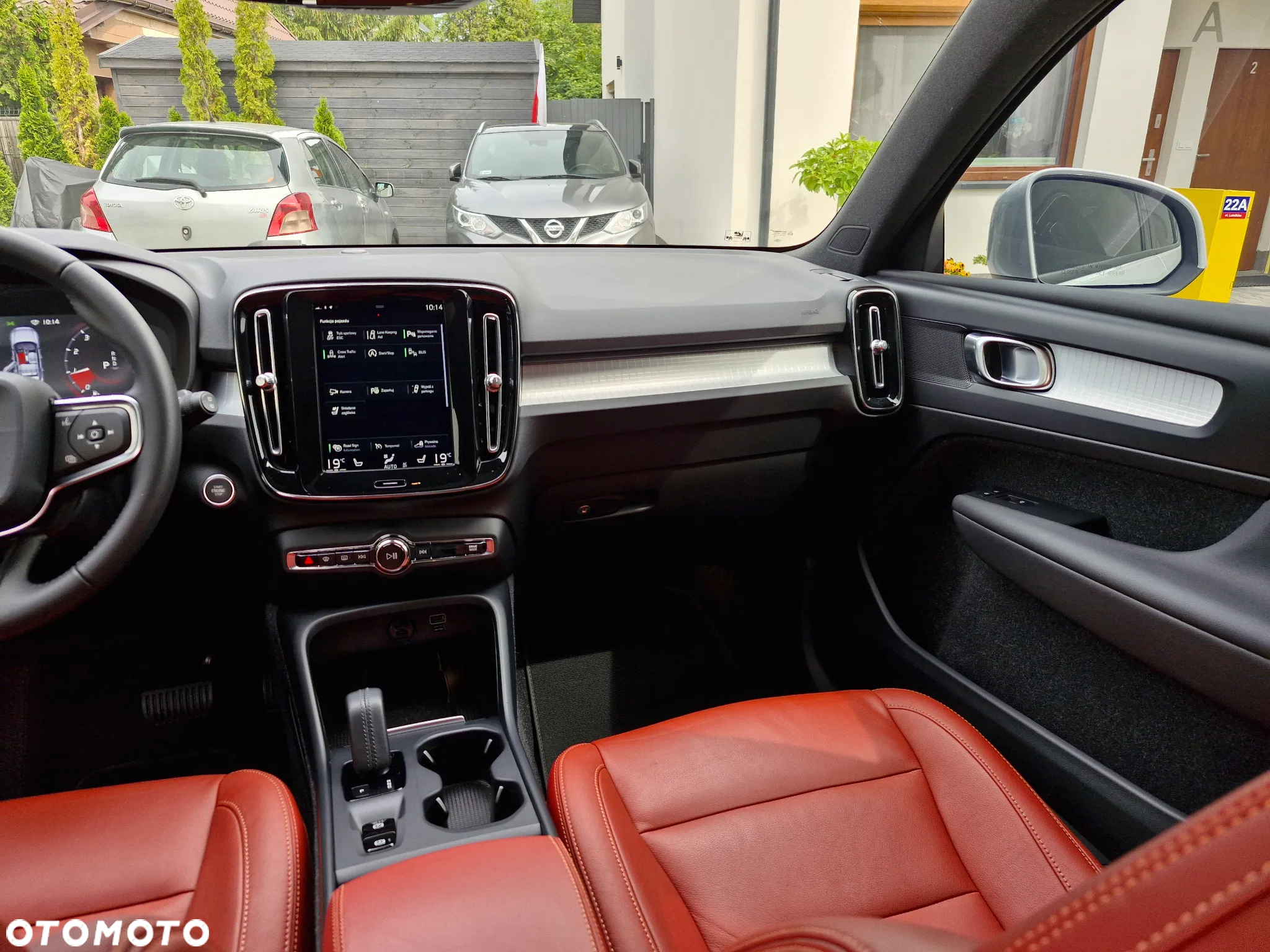 Volvo XC 40 T5 AWD Momentum Pro - 25