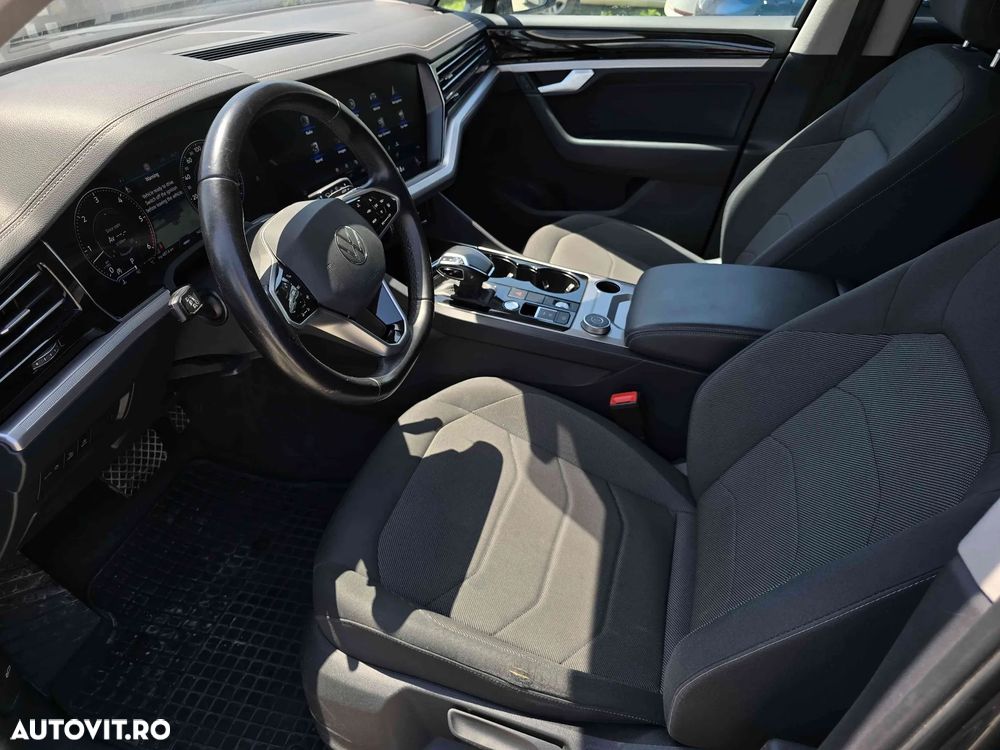 Volkswagen Touareg - 9