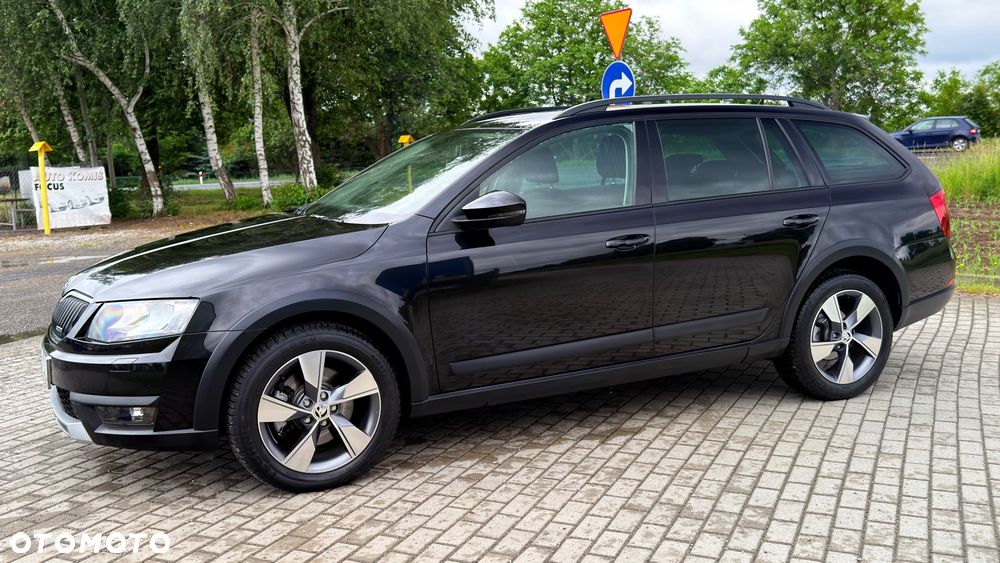 Skoda Octavia 2.0 TDI 4x4 DSG Scout - 4