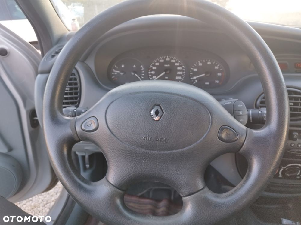 Renault Megane - 15