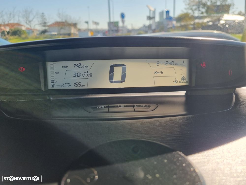 Citroën C4 1.6 HDi VTR Pack Airdream - 20