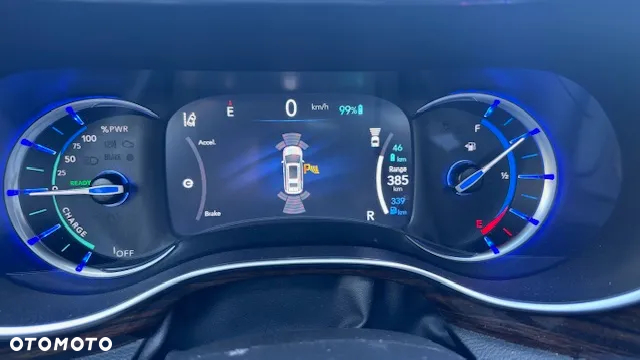 Chrysler Pacifica - 36