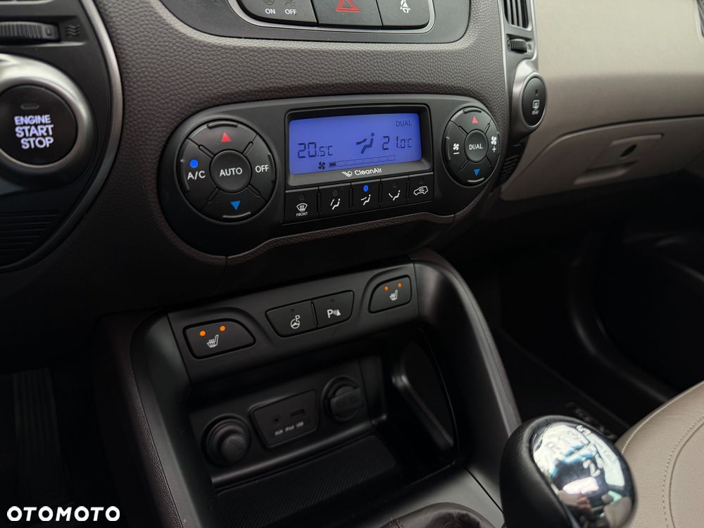 Hyundai ix35 1.6 2WD Fifa World Cup Edition - 11