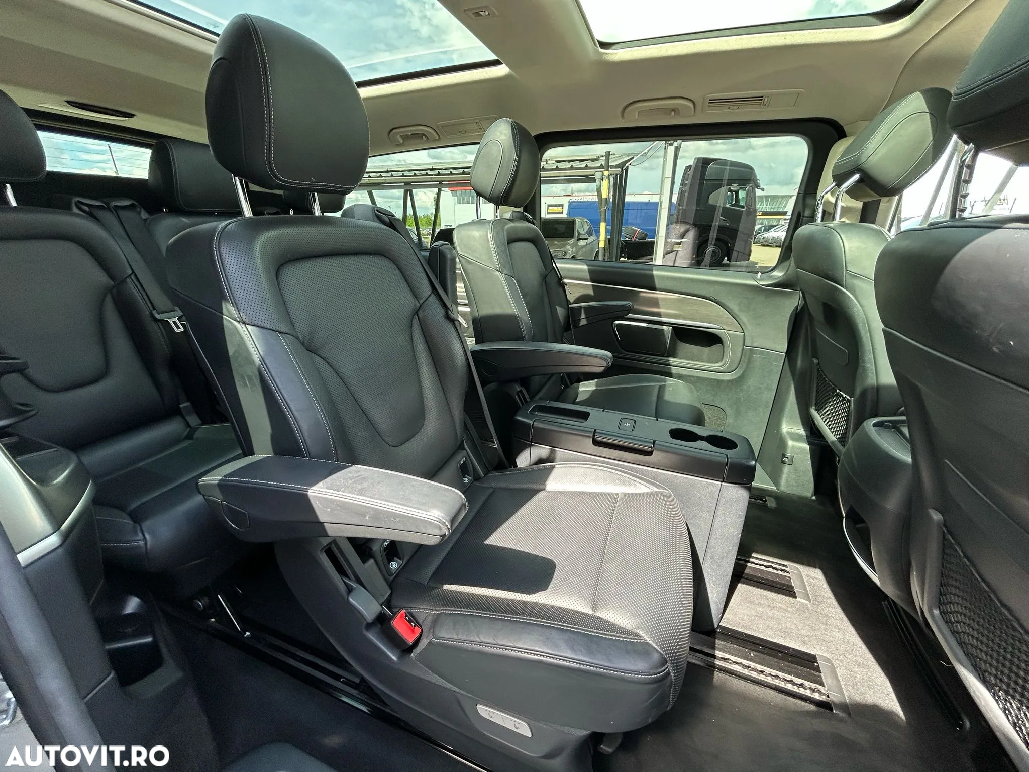 Mercedes-Benz V 300 d lang 9G-TRONIC Exclusive Edition - 16
