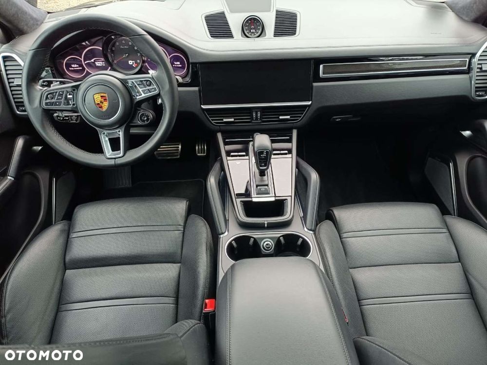 Porsche Cayenne - 29