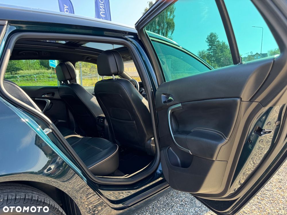 Opel Insignia 2.0 Turbo Sports Tourer 4x4 Automatik Innovation - 31