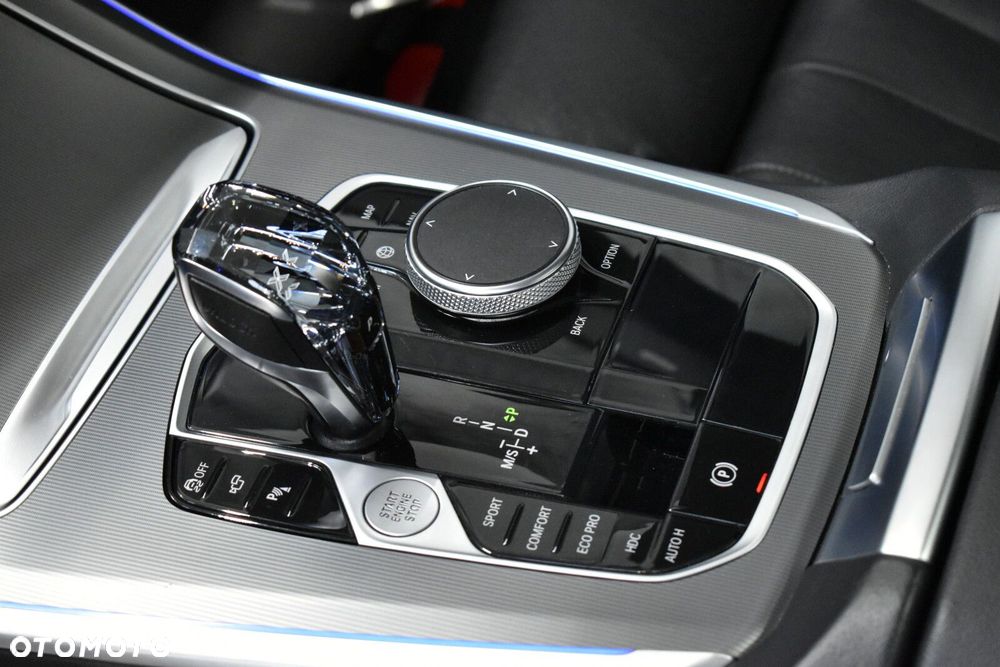 BMW X5 xDrive30d mHEV - 25