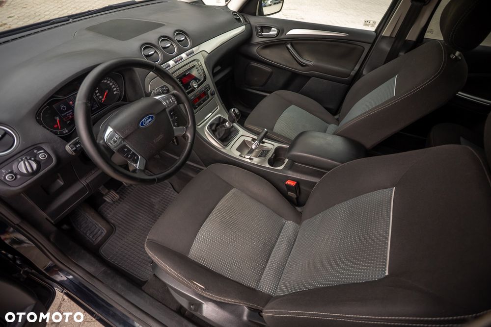 Ford Galaxy 2.0 TDCi Platinium X - 28