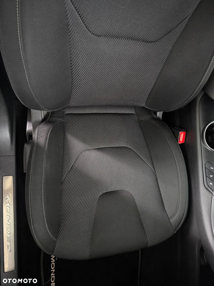 Ford Mondeo - 19