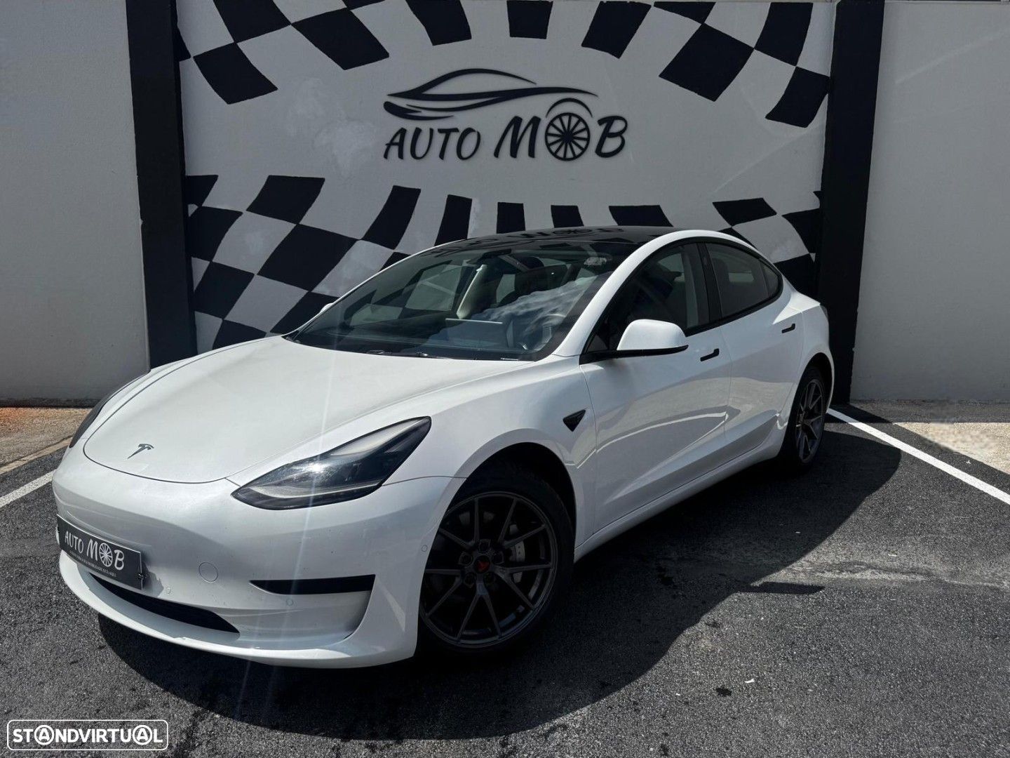 Tesla Model 3 Standard Range Plus RWD - 1