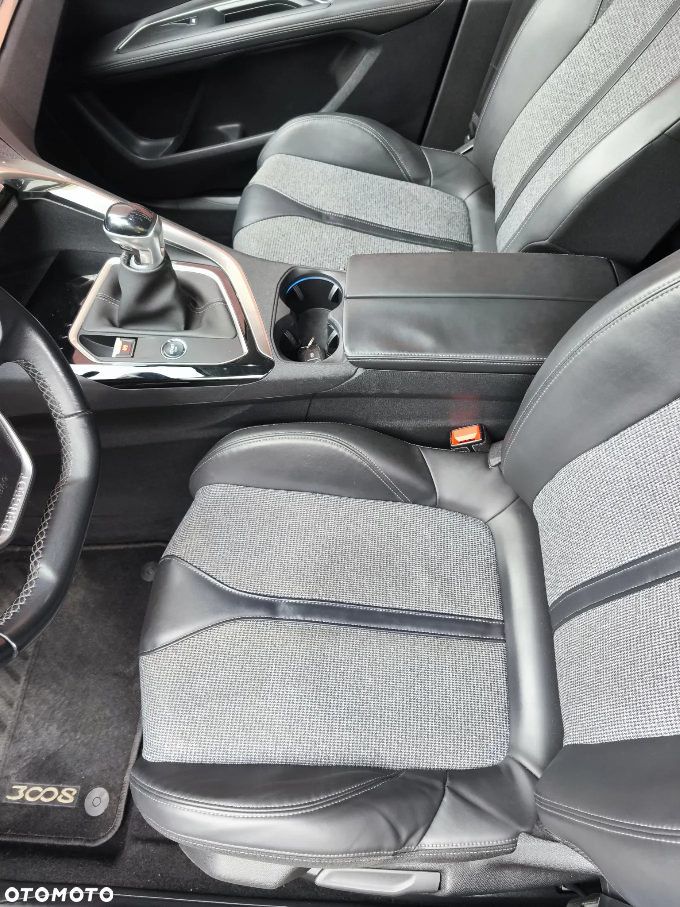 Peugeot 3008 1.2 PureTech GPF Allure S&S - 14