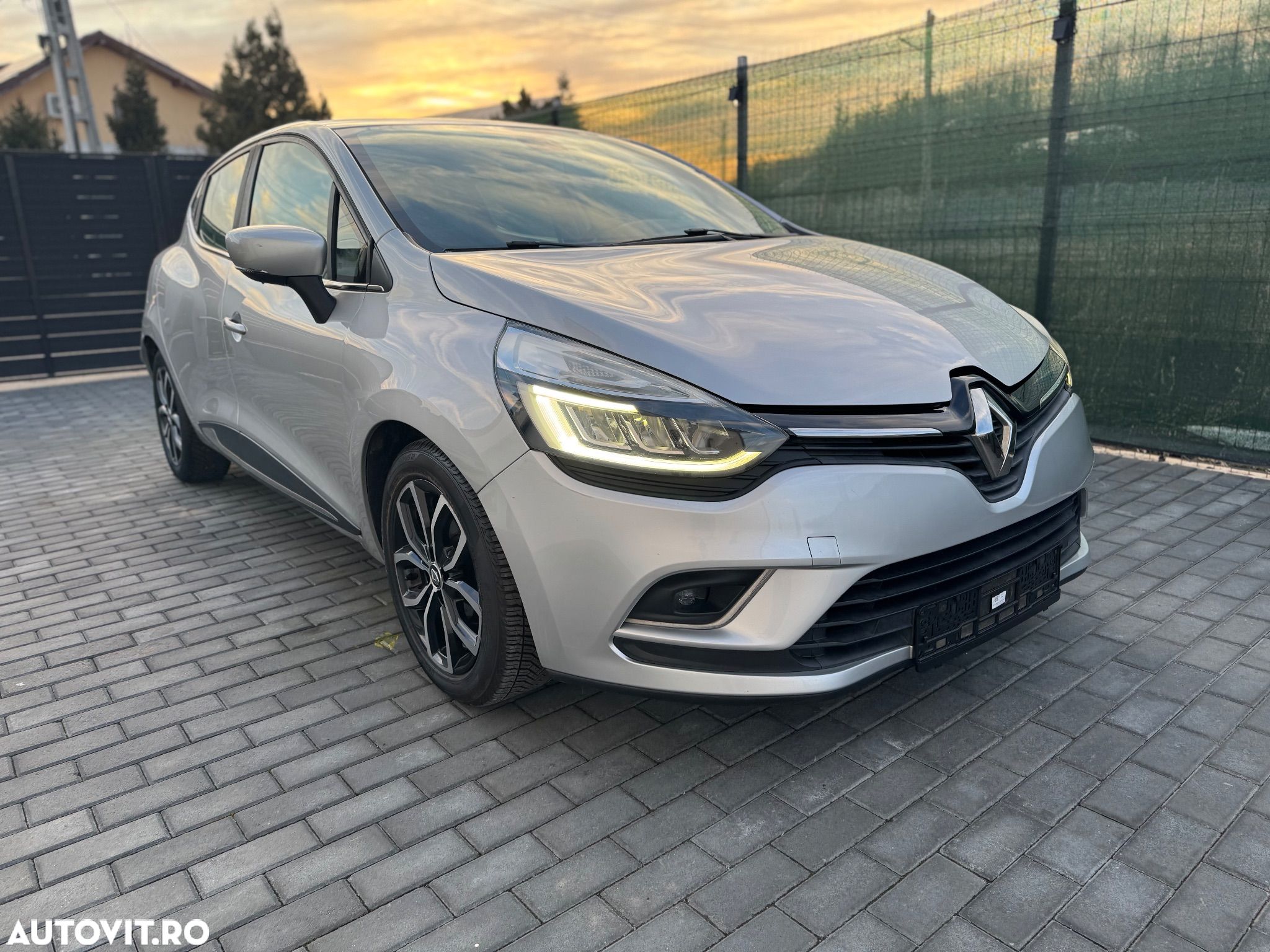 Renault Clio (Energy) dCi 90 Bose Edition - 1