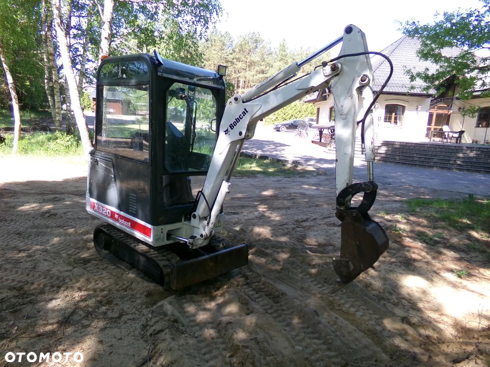 Bobcat x320 minikoparka - 1
