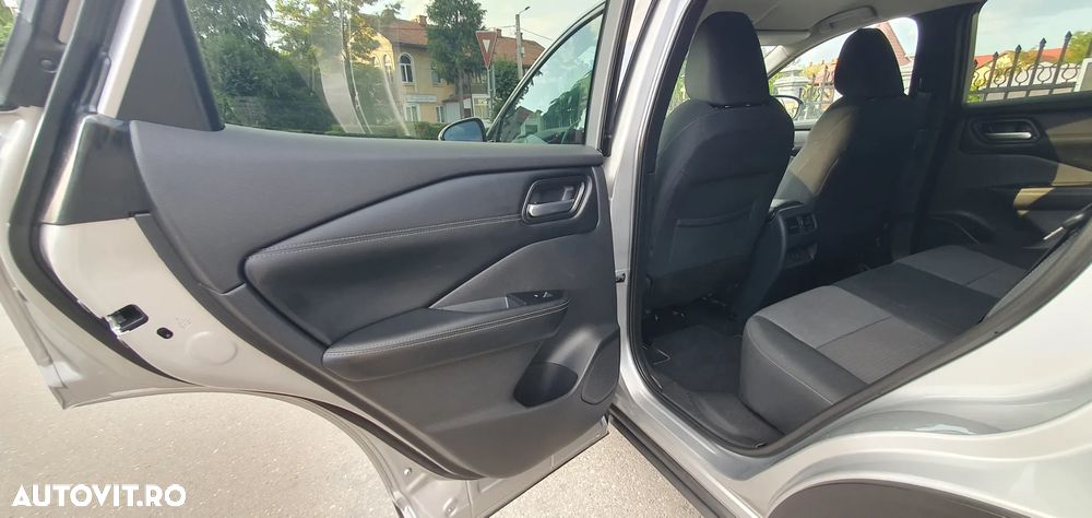 Nissan Qashqai 1.3 DIG-T MHEV N-Connecta - 35