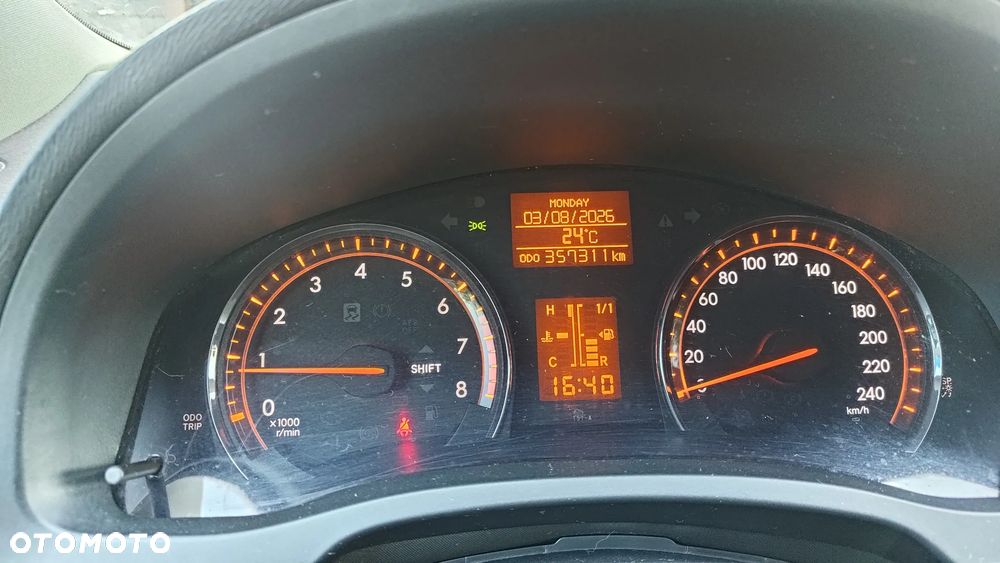 Toyota Avensis 1.8 Sol NAVI - 14
