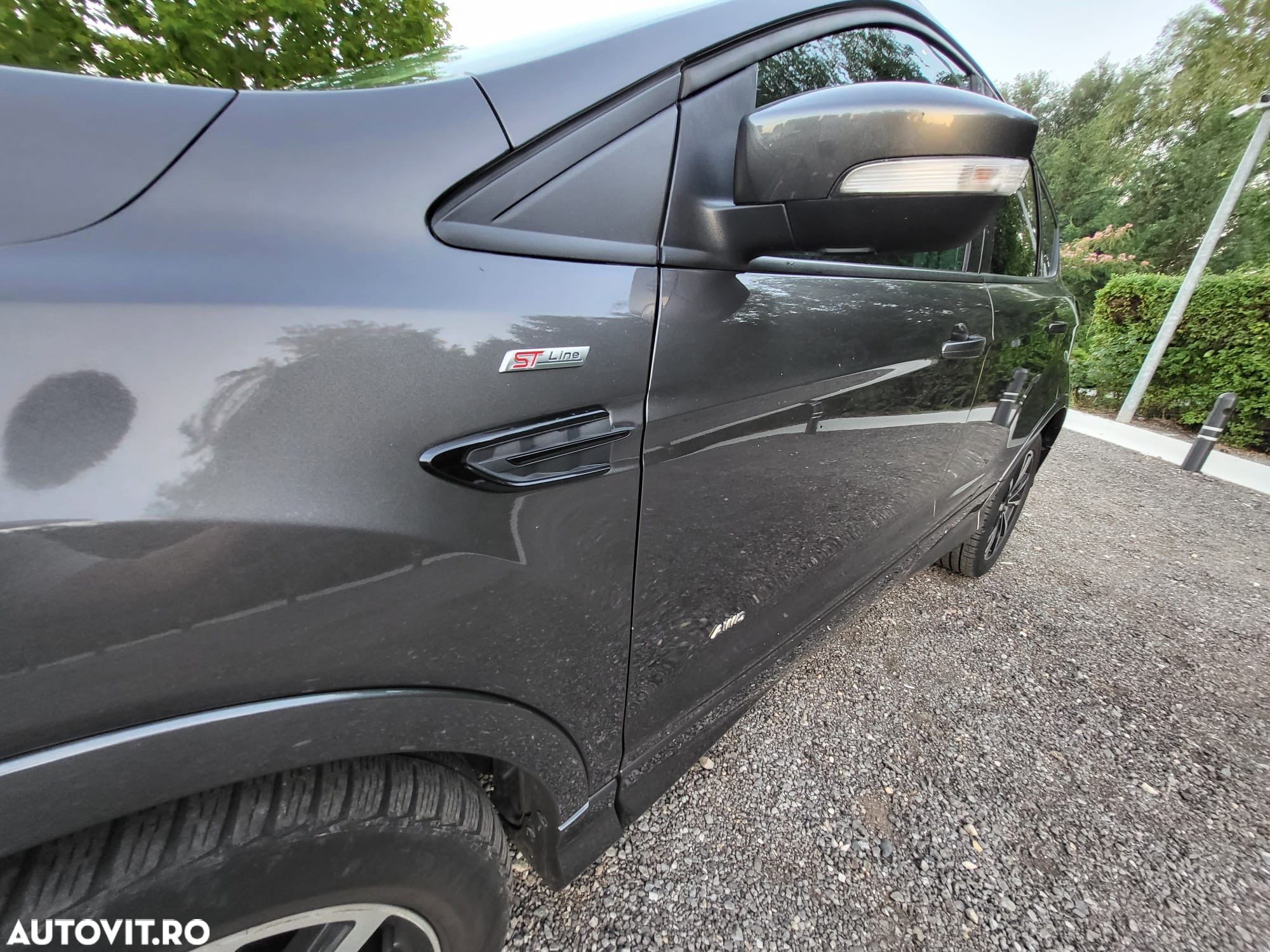 Ford Kuga - 10
