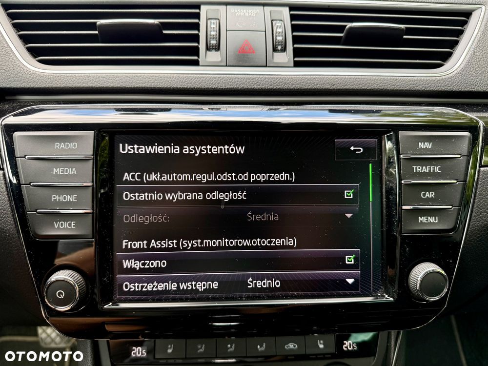 Skoda Superb 2.0 TSI 4x4 L&K DSG - 26
