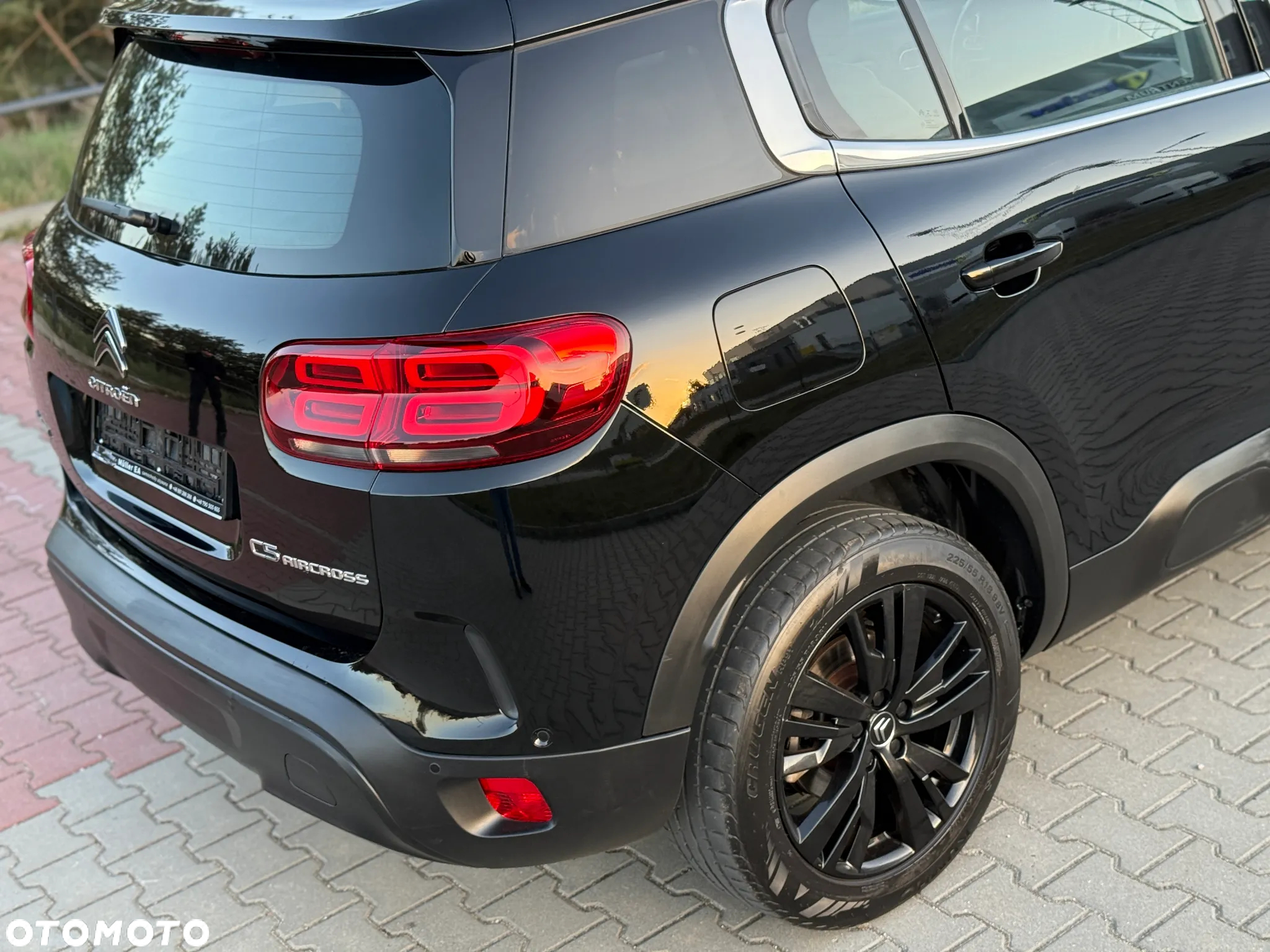 Citroën C5 Aircross Hybrid 225 e.EAT8 SHINE PACK - 21