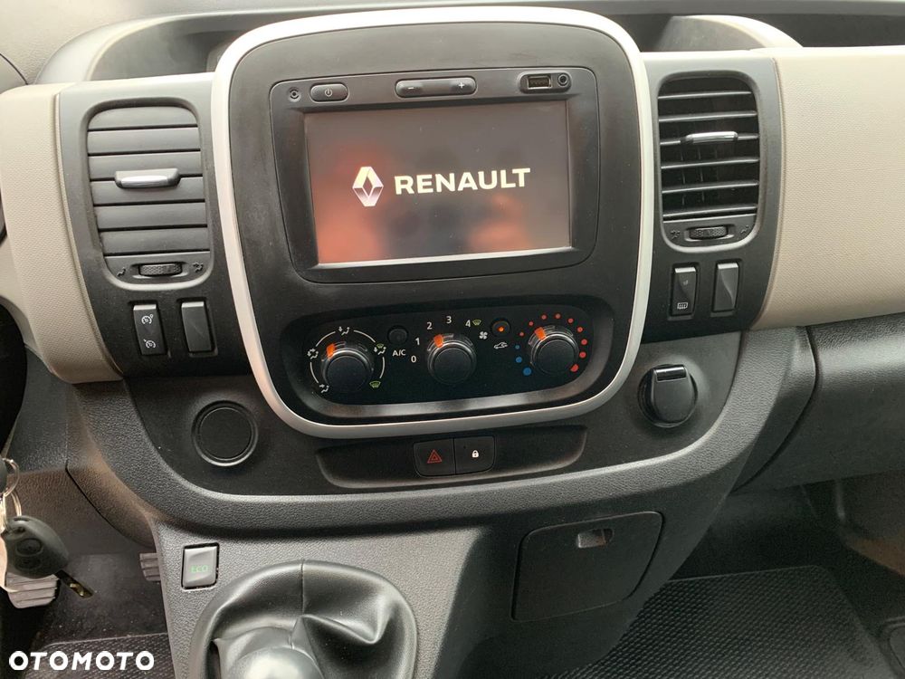 Renault Trafic - 23