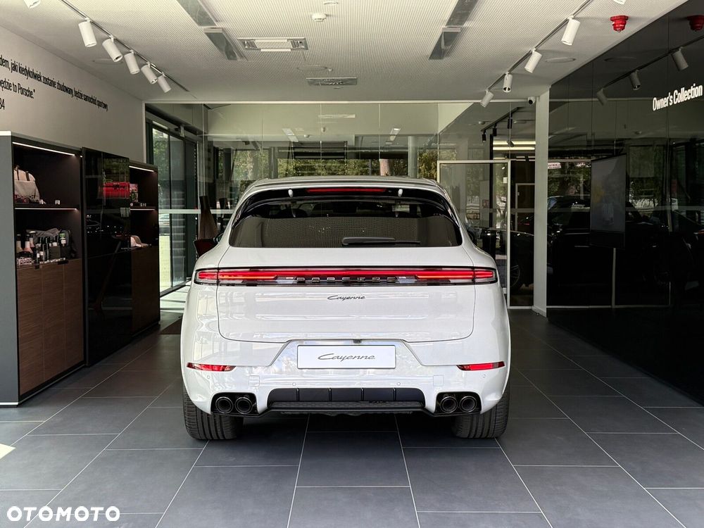 Porsche Cayenne - 6