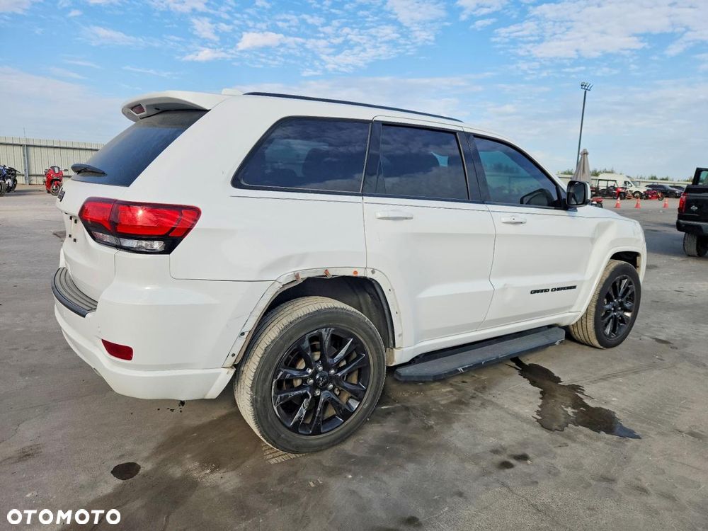 Jeep Grand Cherokee - 4