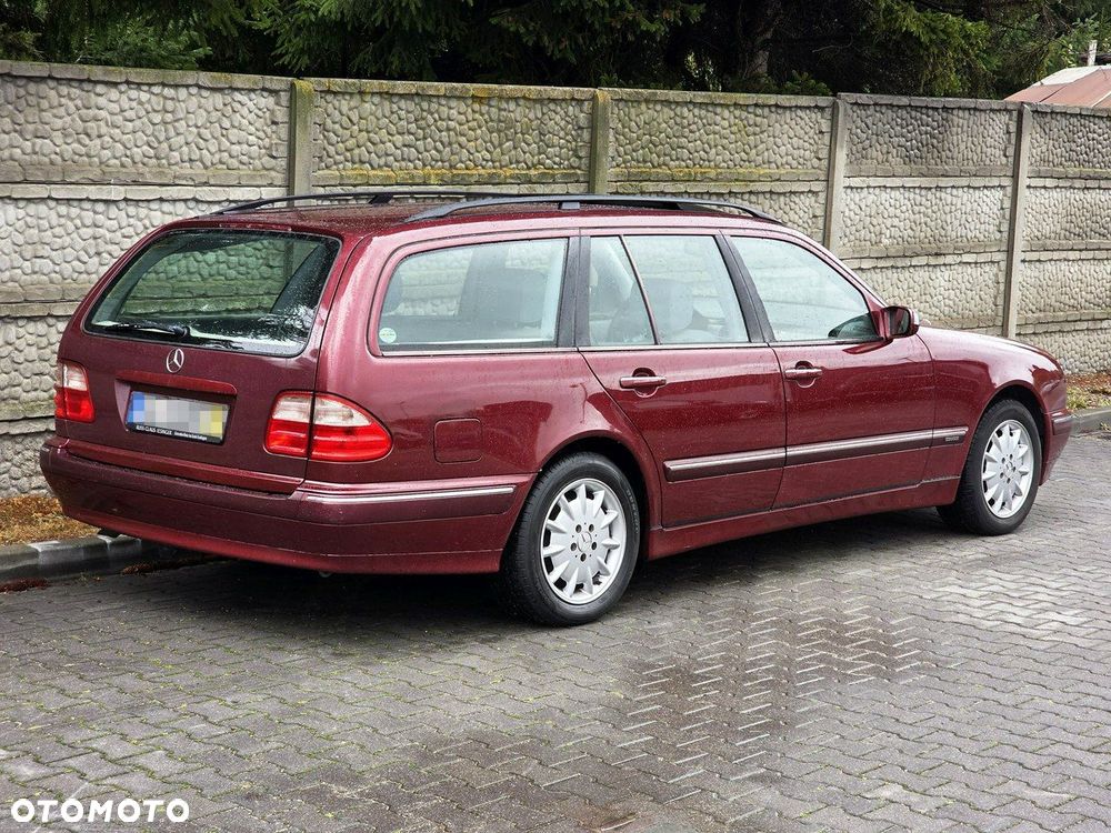 Mercedes-Benz Klasa E - 8