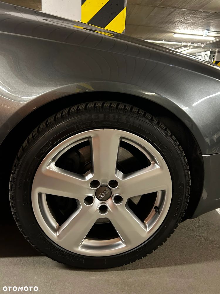 Audi A6 Avant 3.2 FSI - 11