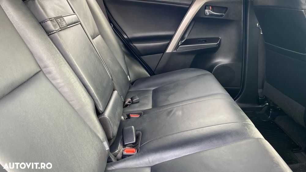 Toyota RAV4 2.5 VVT-i 4x4 Luxury - 7
