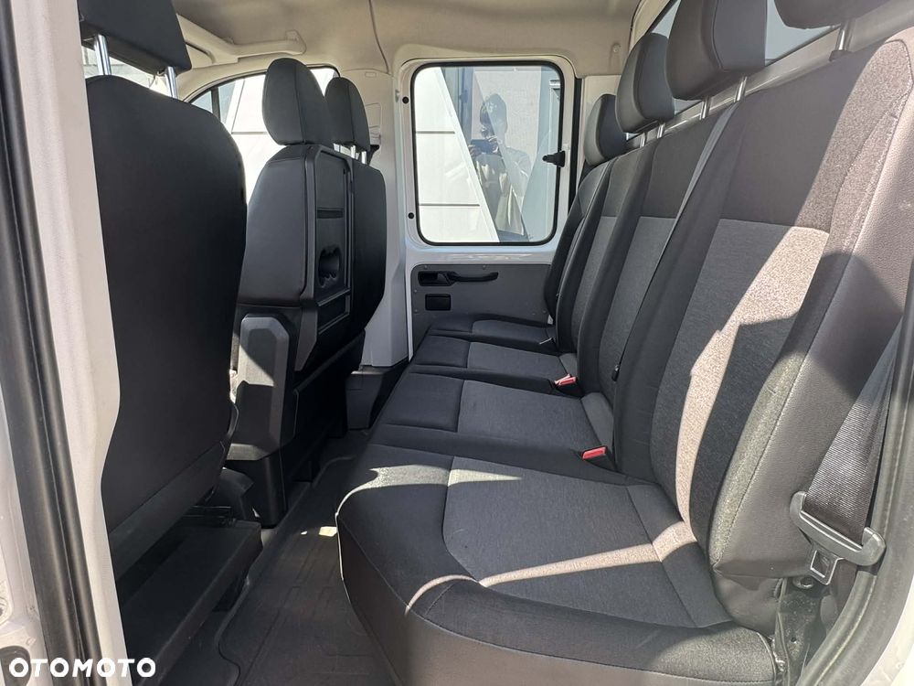 MAN 4X4 / TGE 3.140 DOKA 7-osobowa - 18