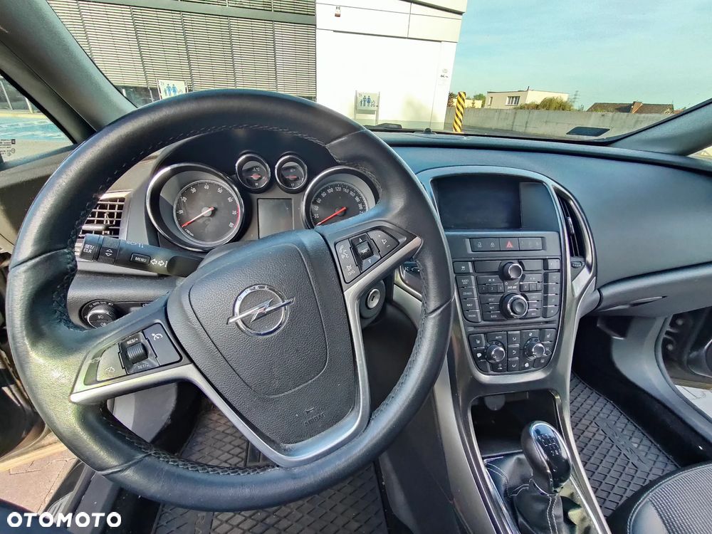 Opel Astra 1.4 T Cosmo - 15
