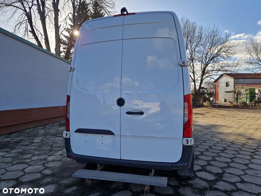 Mercedes-Benz SPRINTER - 5