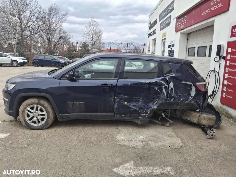 Jeep Compass 1.4 M-Air 4x2 Limited - 3