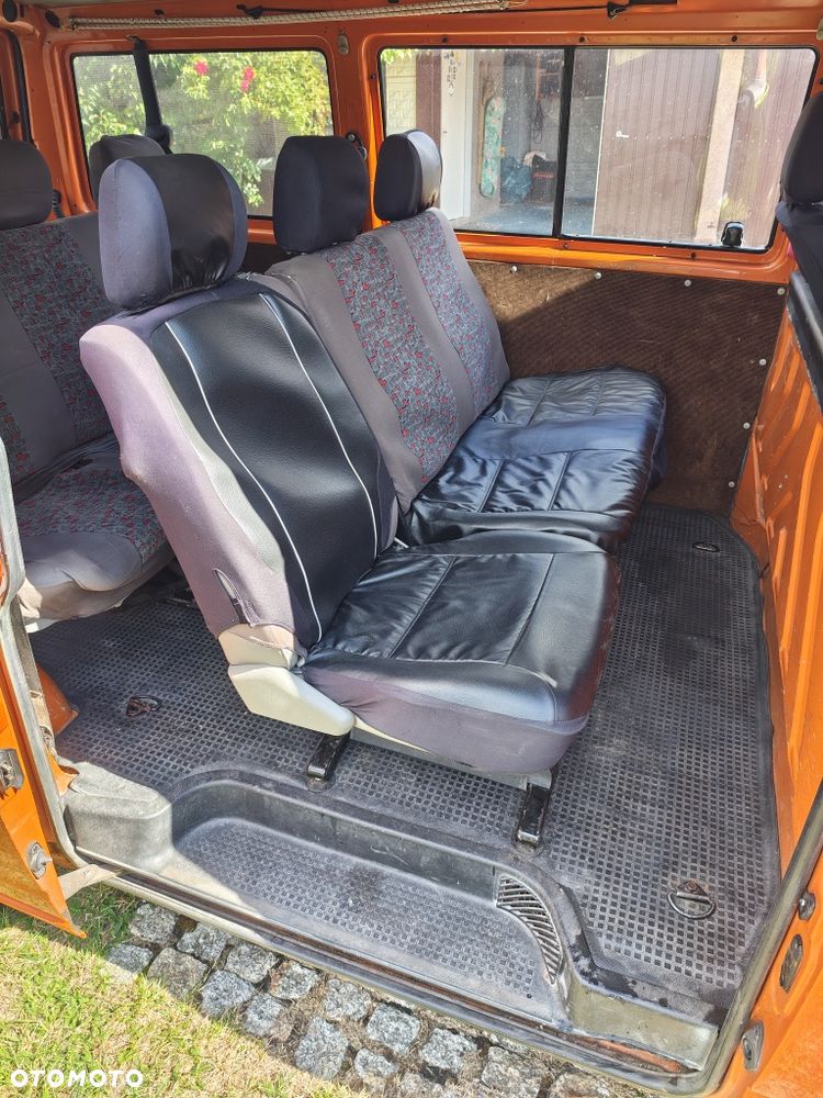Volkswagen Transporter - 6