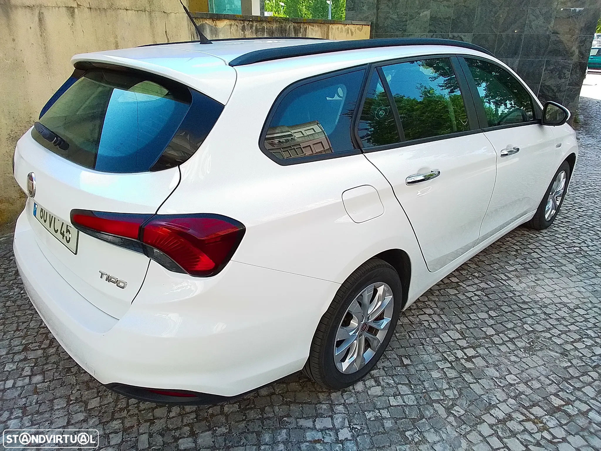 Fiat Tipo Station Wagon 1.3 M-Jet Lounge J17 - 24