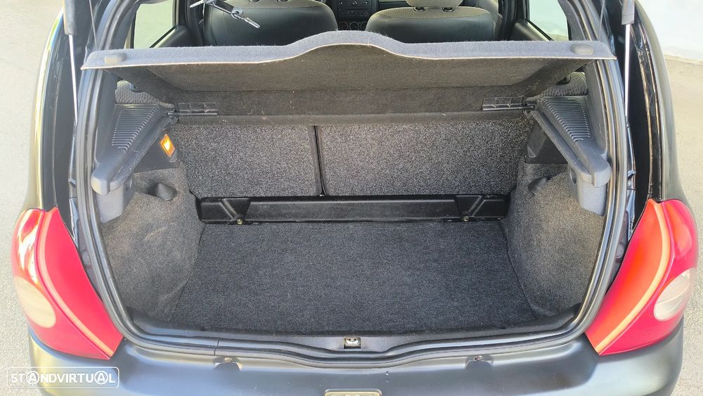 Renault Clio 1.2 16V Pack - 44