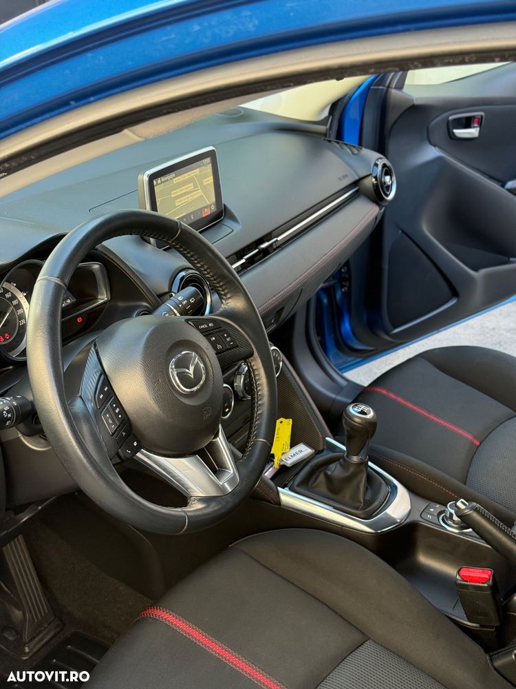 Mazda 2 - 24