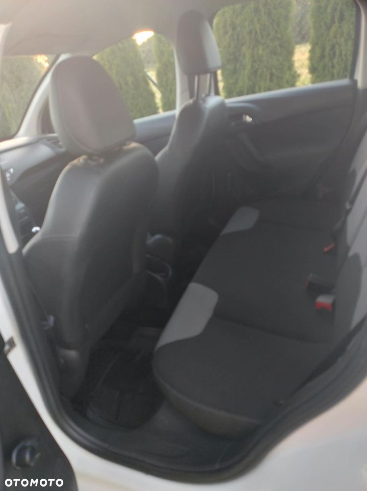 Citroën C3 1.4 HDi First - 4