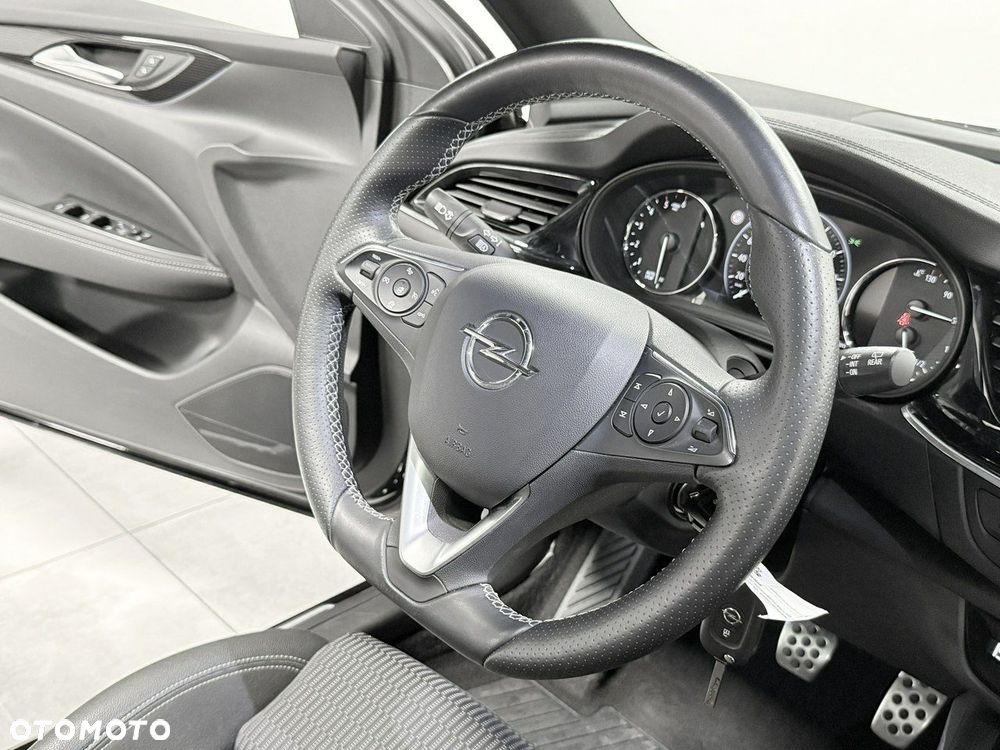 Opel Insignia - 28