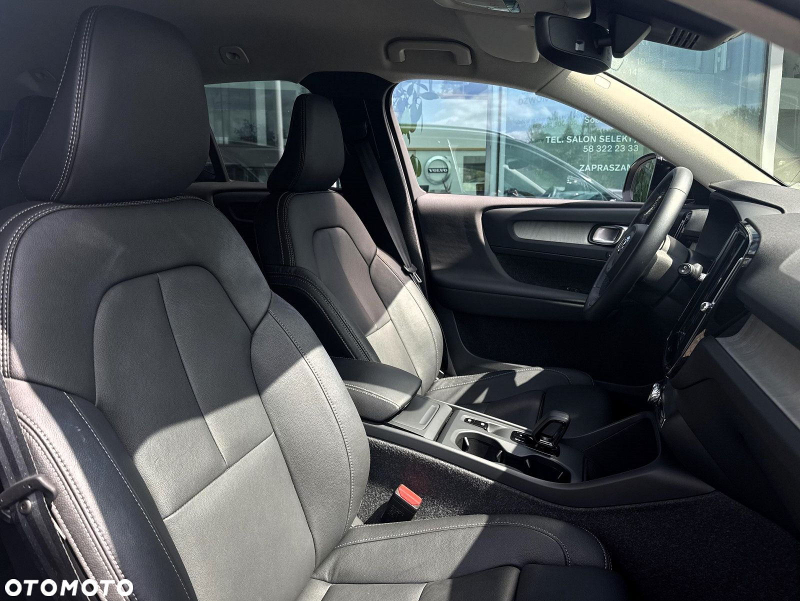 Volvo XC 40 - 24