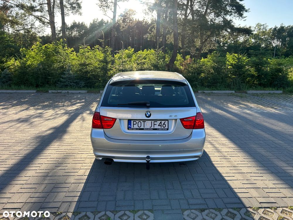 BMW Seria 3 318i Edition Exclusive - 15