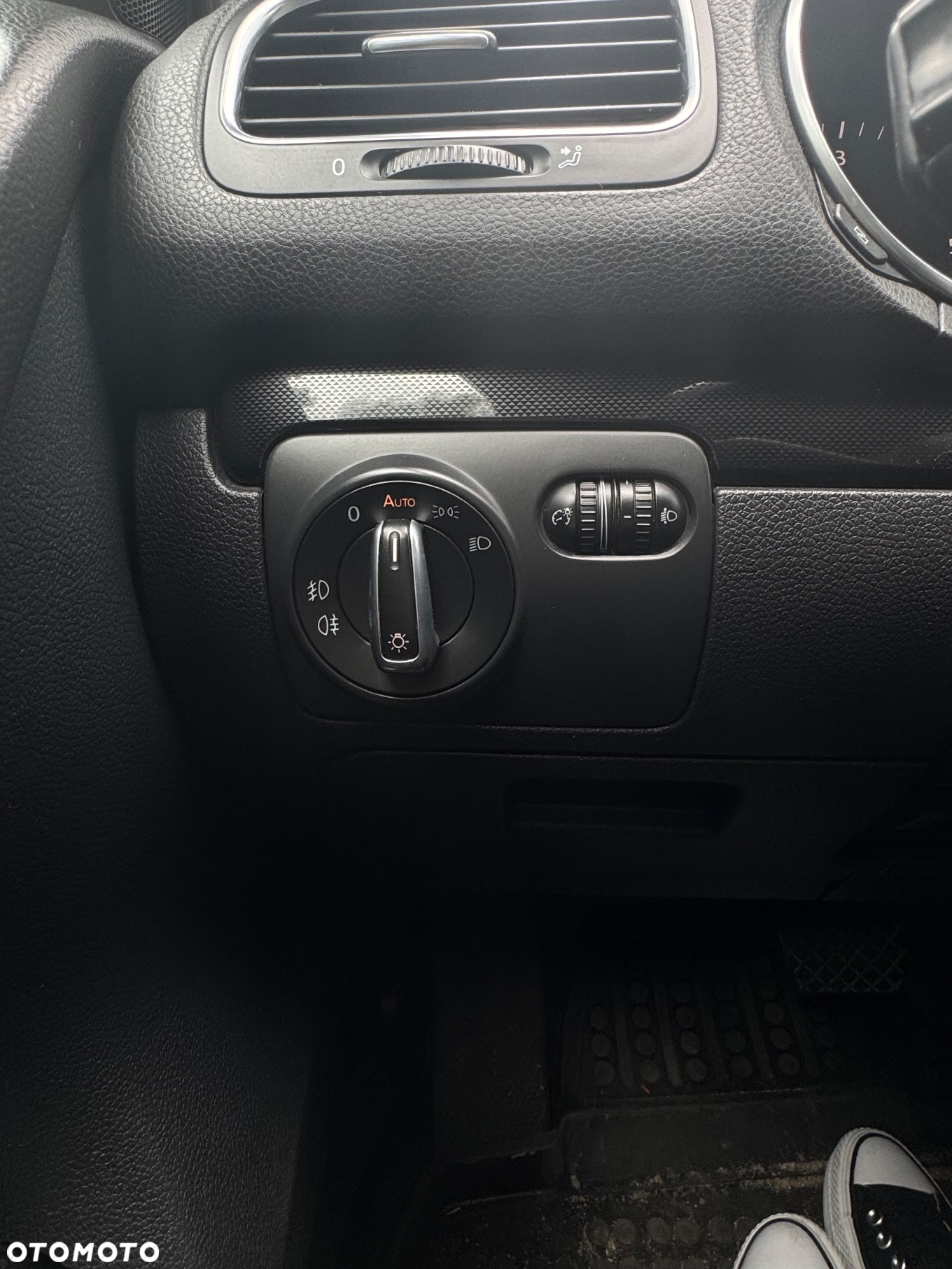 Volkswagen Golf - 9