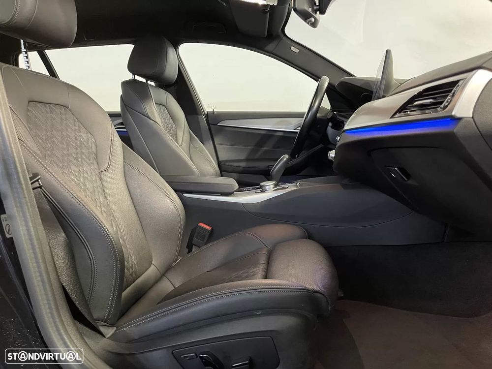 BMW 520 d Pack Desportivo M Auto - 17