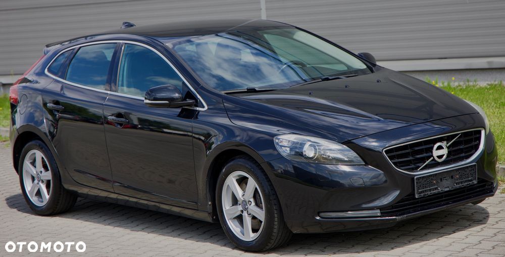Volvo V40 D3 Momentum - 2