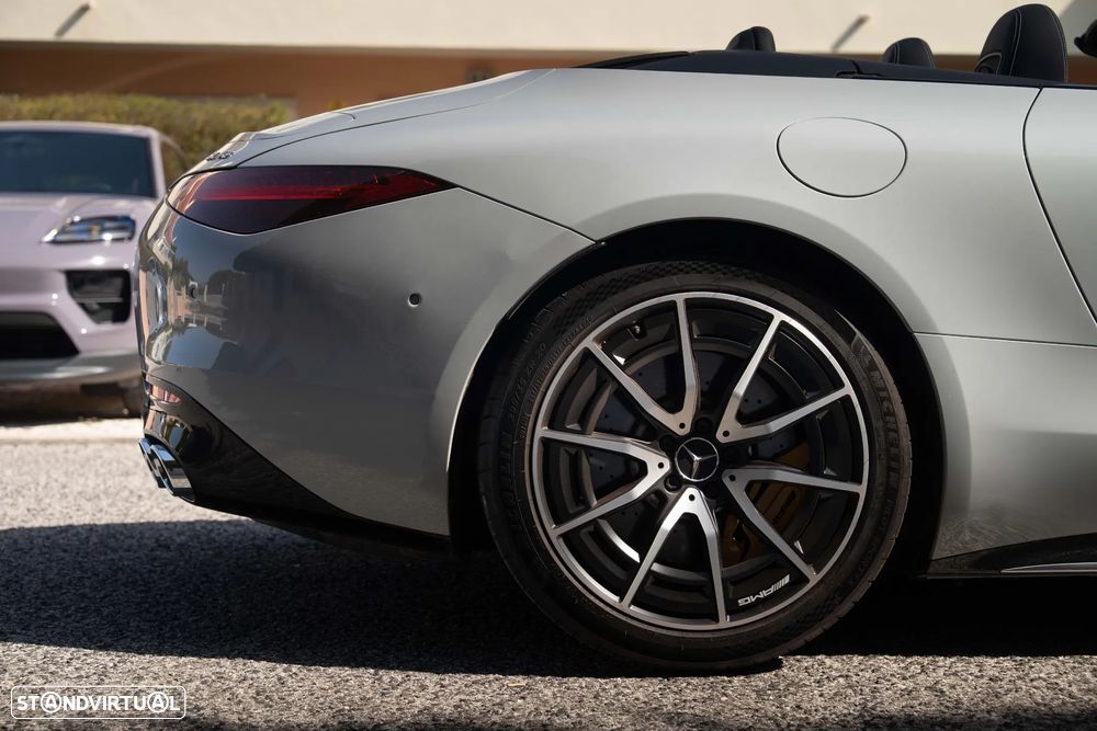 Mercedes-Benz SL 43 AMG Standard - 16