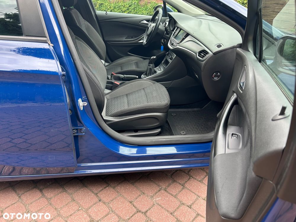 Opel Astra - 32