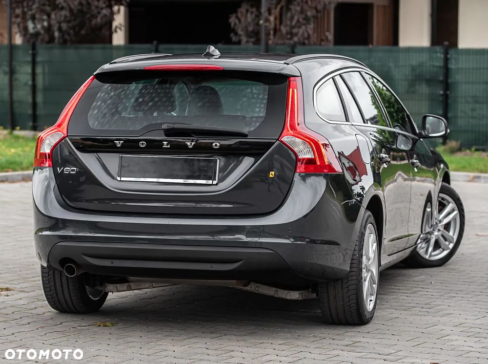 Volvo V60 D2 Momentum - 15