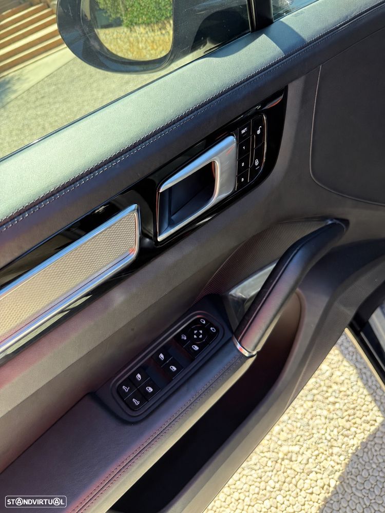 Porsche Cayenne Turbo - 11